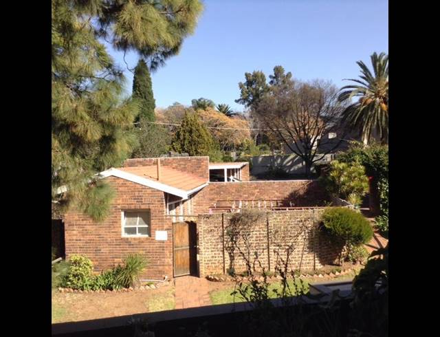 2 BEDROOM TOWNHOUSE FOR SALE IN SANDOWN